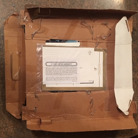 Collectible Ken & Barbie Star Trek Dolls - NEW - Picture 2 of 2